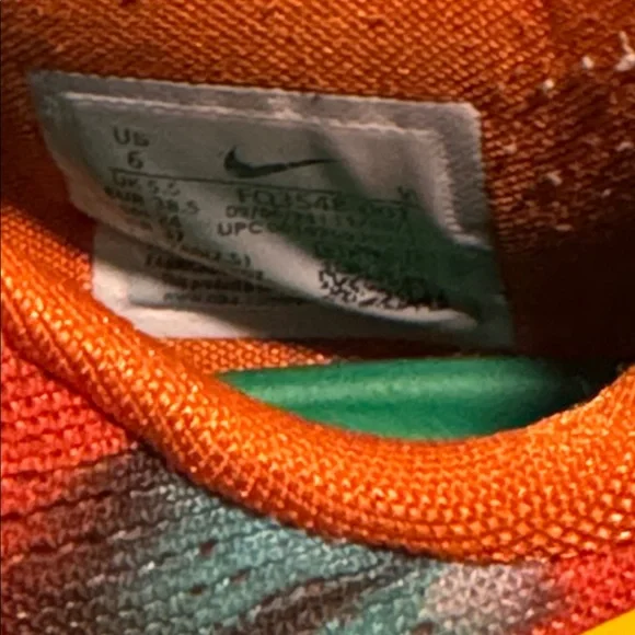 Kobe 8 Protro Venice Beach 2024 FQ3548-001 Size 6 Y US - Picture 10 of 10